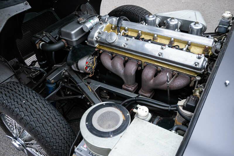 Image 25/39 de Jaguar Type E 4.2 (1966)