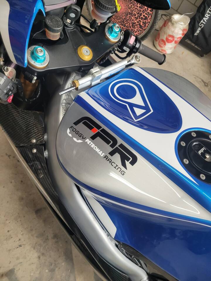 Image 11/69 of Petronas FP1 (2003)