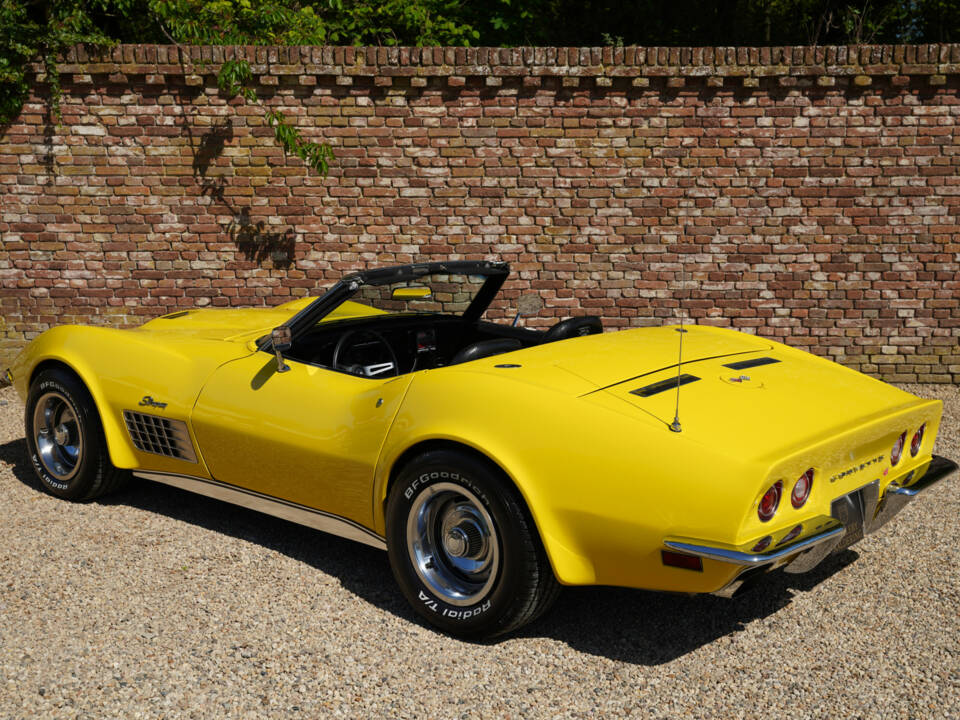 Image 17/50 of Chevrolet Corvette Stingray (1972)