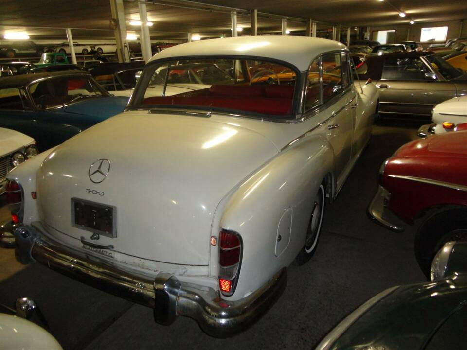 Image 4/28 de Mercedes-Benz 300 d (1960)