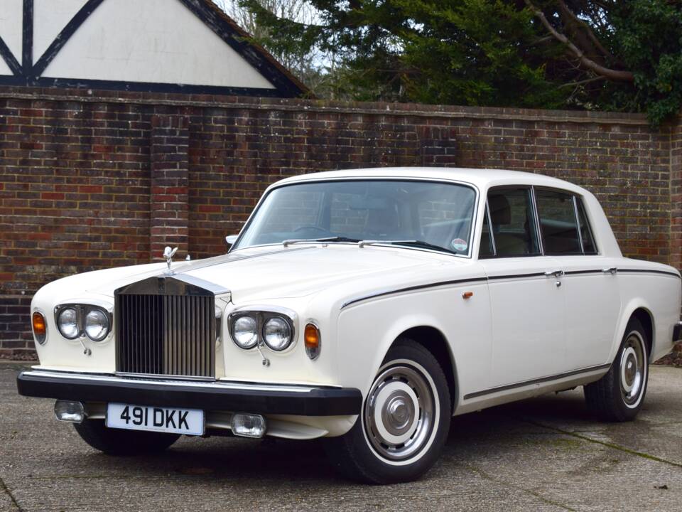 Image 34/50 of Rolls-Royce Silver Shadow II (1979)