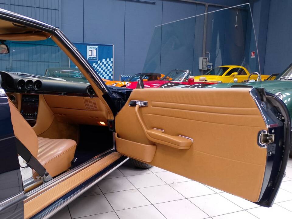 Image 34/52 de Mercedes-Benz 500 SL (1986)