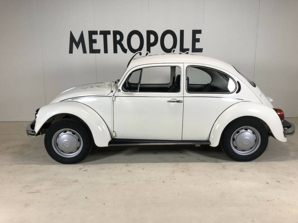 Image 2/24 of Volkswagen Beetle 1200 L (1984)