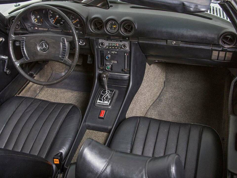Image 26/30 of Mercedes-Benz 350 SL (1972)