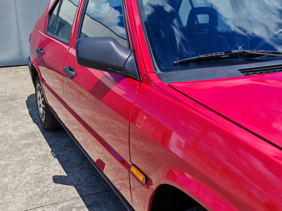Bild 14/31 von Alfa Romeo 33 - 1.3 S (1989)