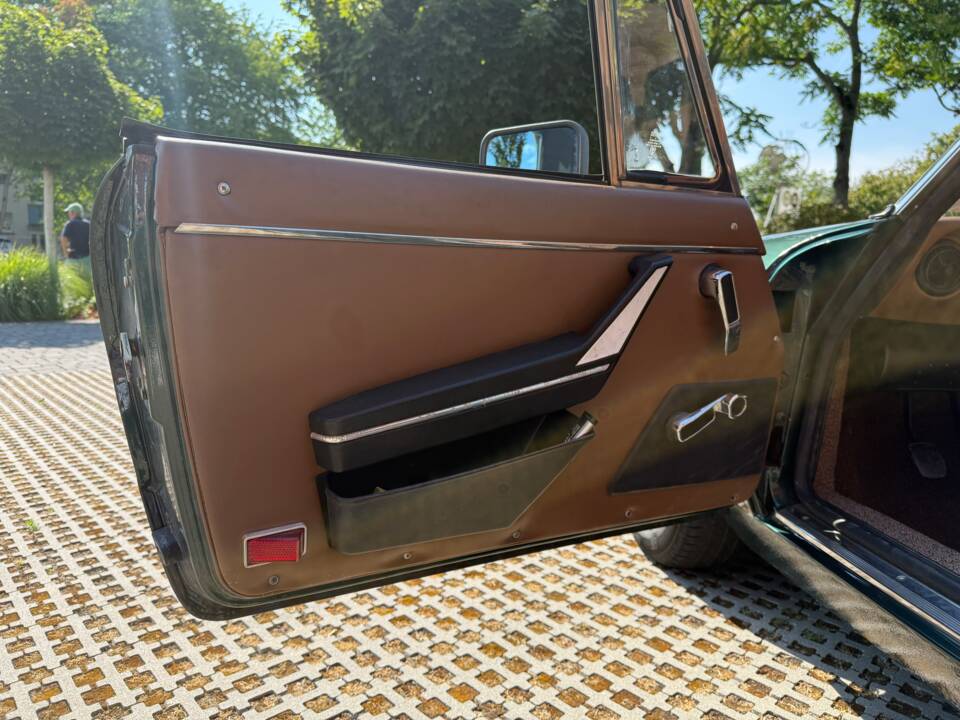 Bild 27/34 von Alfa Romeo 2.0 Spider (1985)