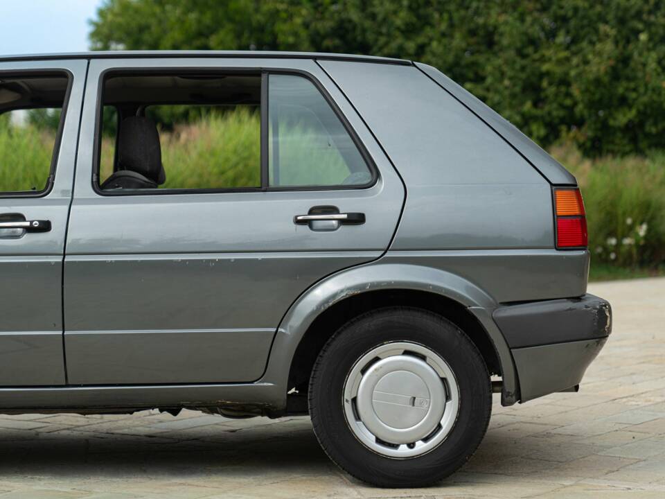Image 14/42 de Volkswagen Golf Mk I 1.6 (1983)