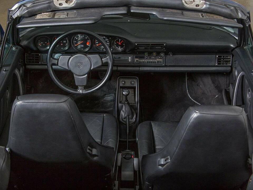 Bild 26/36 von Porsche 911 Carrera 3.2 (1987)
