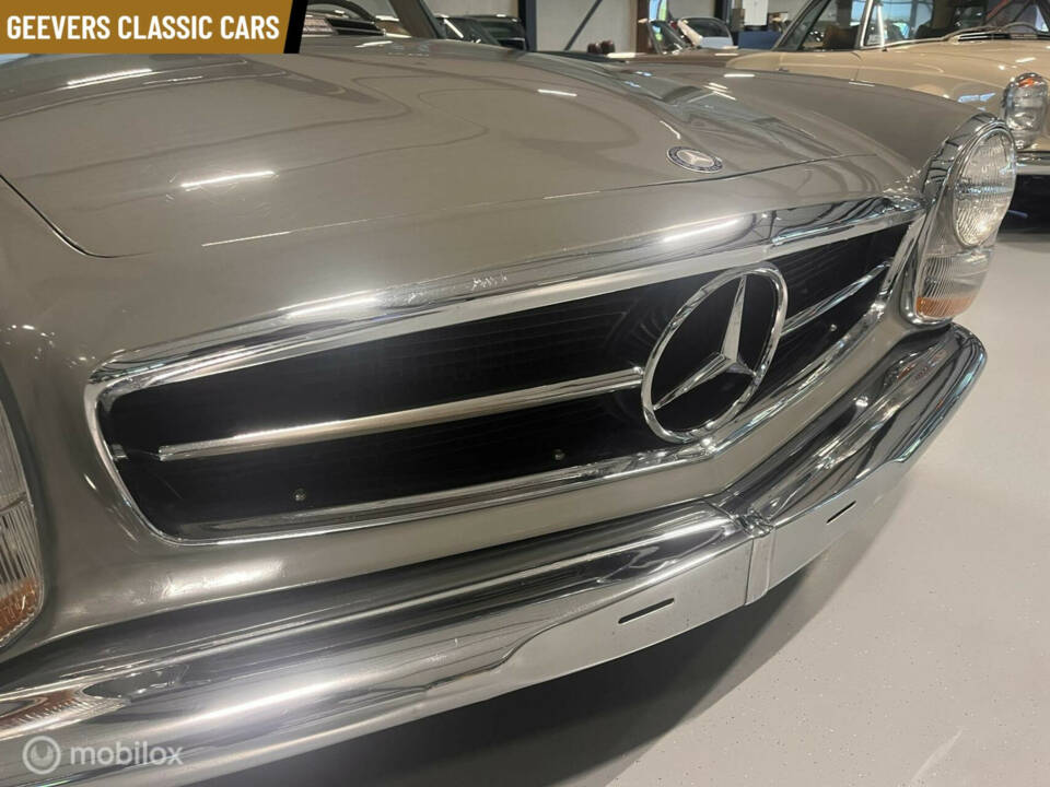 Immagine 16/33 di Mercedes-Benz 280 SL (1968)