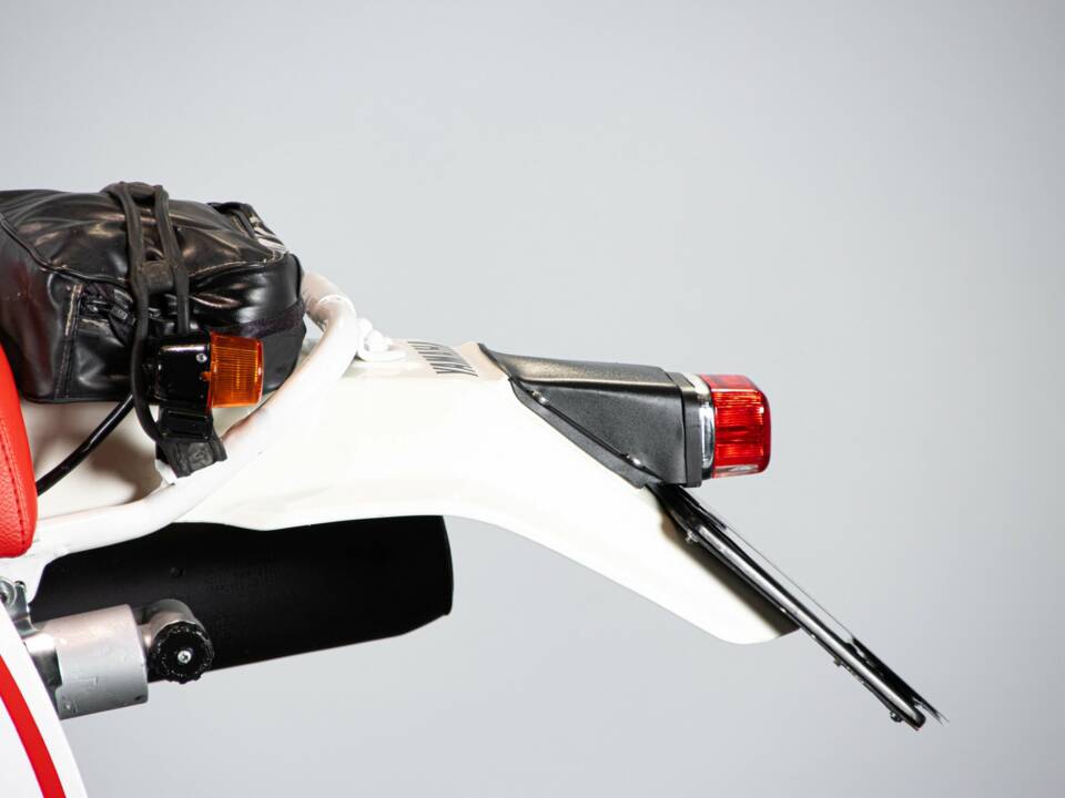 Image 20/50 de Yamaha DUMMY (1986)
