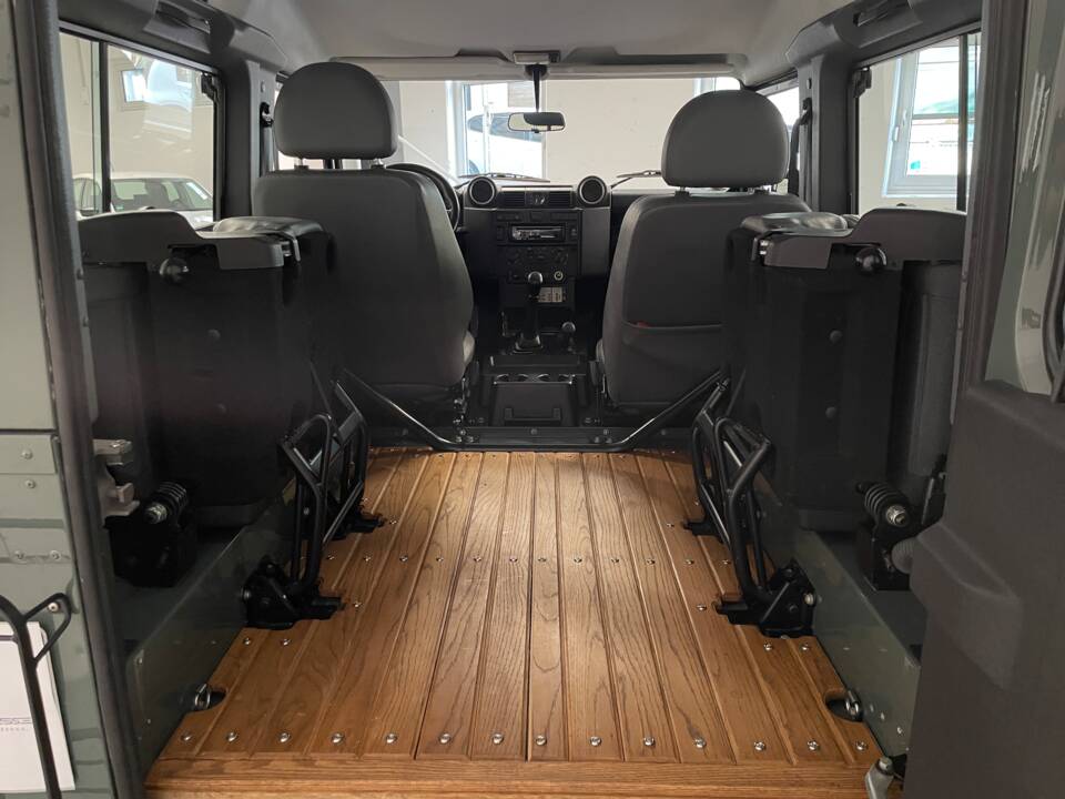 Imagen 31/33 de Land Rover Defender 90 (2014)