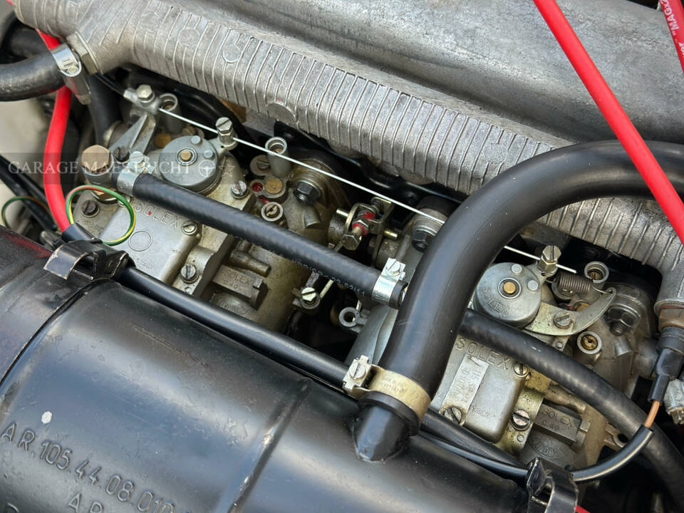 Afbeelding 17/72 van Alfa Romeo 2000 Spider Veloce (1981)