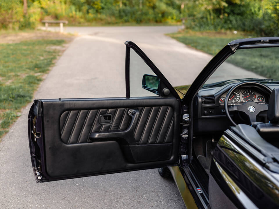Image 26/50 de BMW M3 (1989)