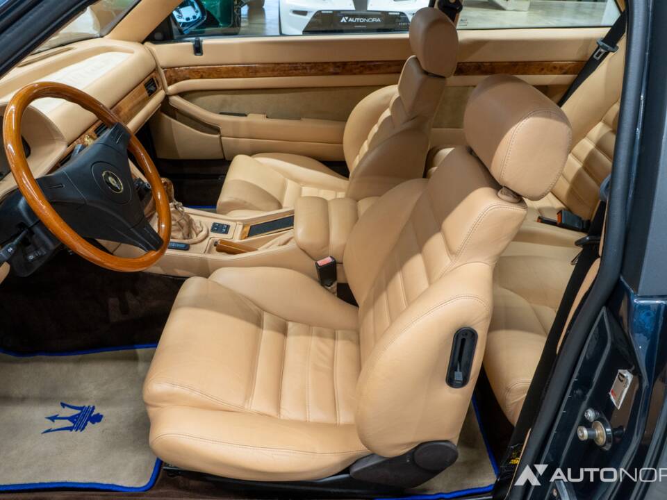 Bild 34/47 von Maserati Ghibli 2.8 (1997)