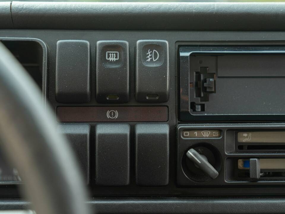 Image 29/42 de Volkswagen Golf Mk I 1.6 (1983)