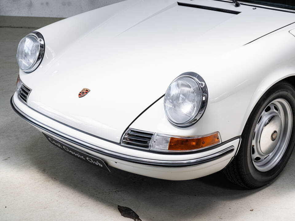 Image 22/31 of Porsche 911 2.0 T (1969)