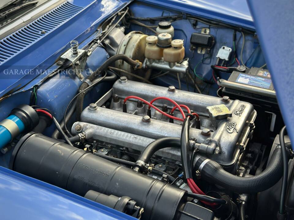 Bild 34/100 von Alfa Romeo Giulia GT 1300 Junior (1973)