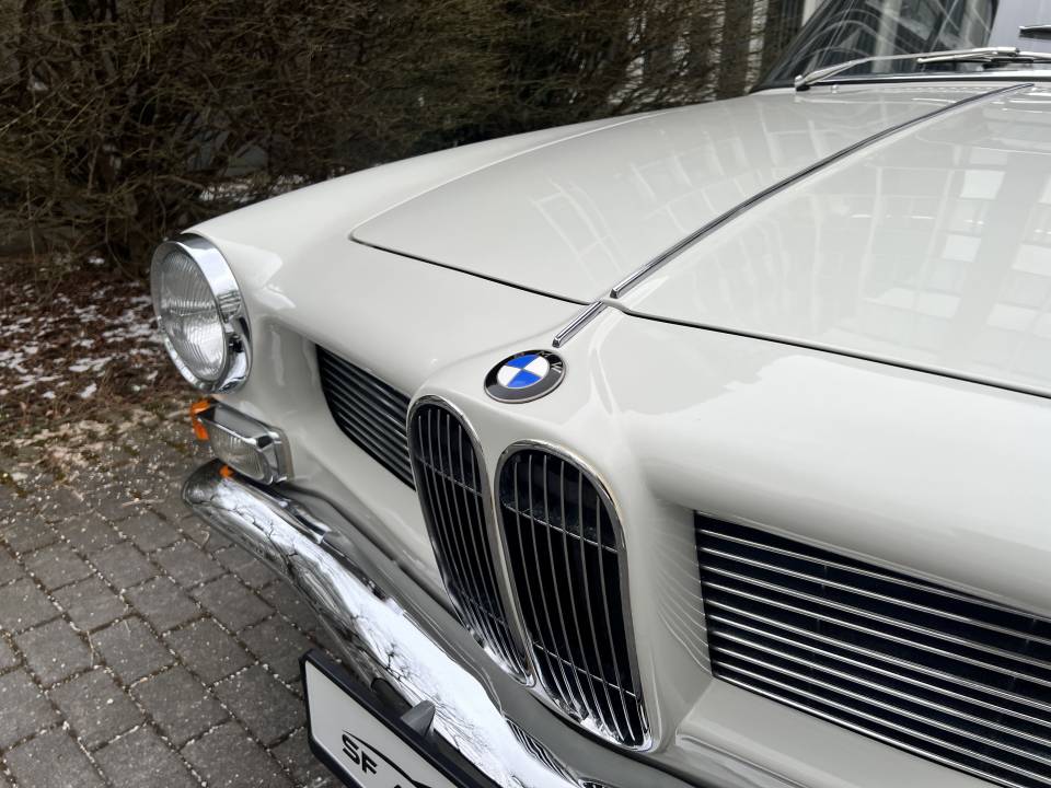 Image 12/29 of BMW 3200 CS (1964)