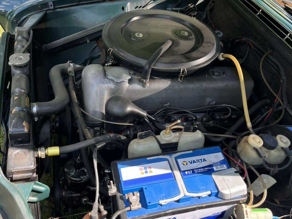 Image 16/19 of Mercedes-Benz 280 S (1968)