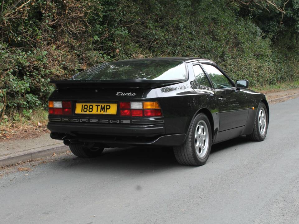 Image 6/9 of Porsche 944 Turbo (1987)