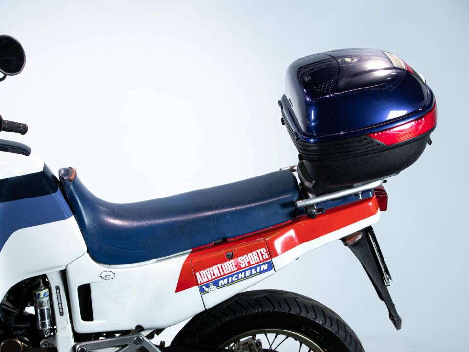 Image 24/50 of Honda DUMMY (1989)