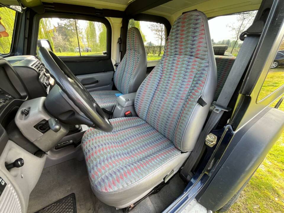 Image 4/38 of Jeep Wrangler Sport Hardtop 2.5 (1997)