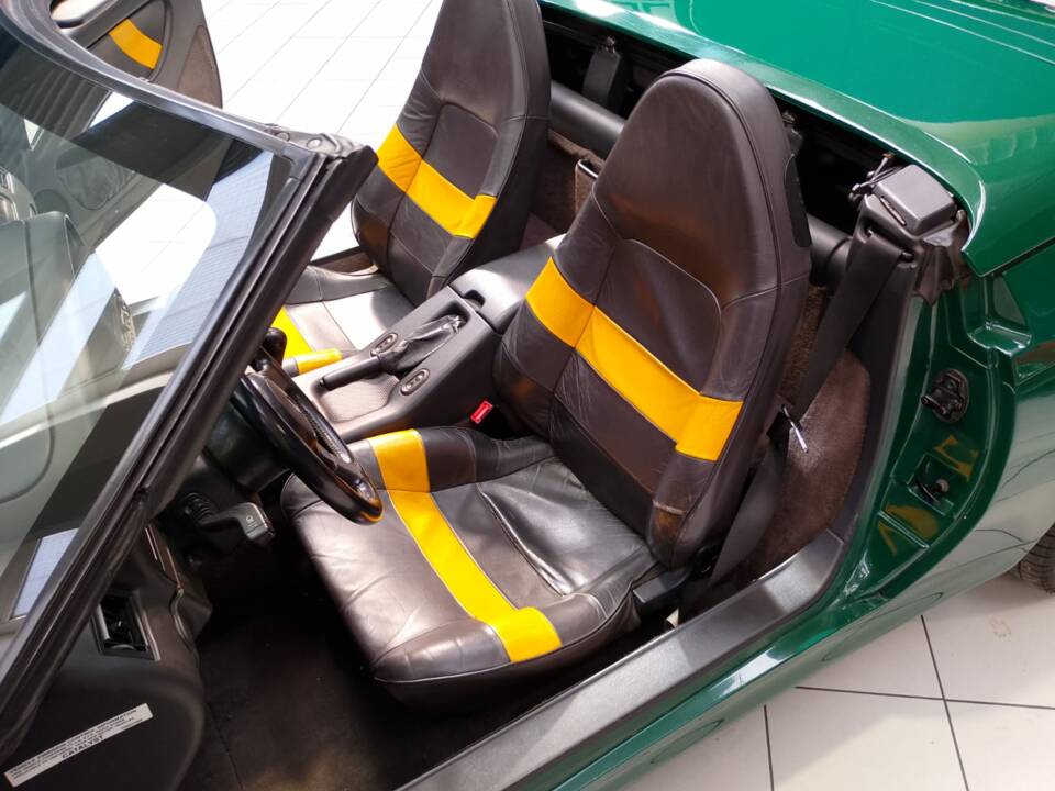 Image 16/46 of Lotus Elan SE (1992)