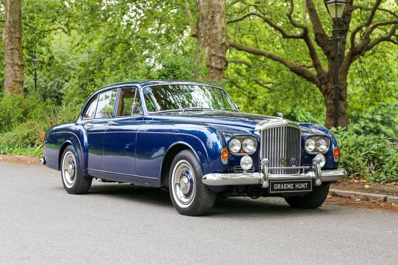 Image 1/44 of Bentley S 3 Continental Flying Spur (1964)
