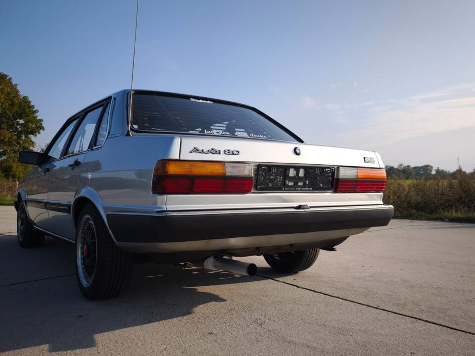 Image 41/94 de Audi 80 CD 5S (1982)