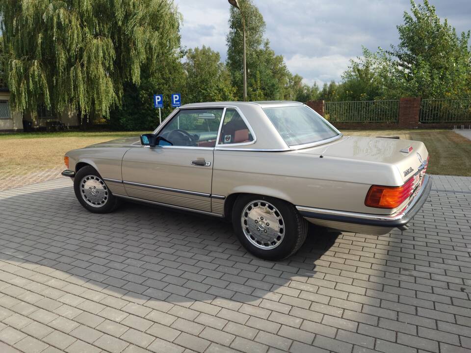 Imagen 6/43 de Mercedes-Benz 560 SL (1988)