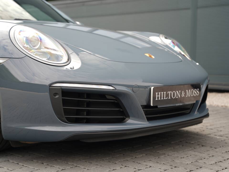 Image 29/50 of Porsche 911 Carrera (2016)