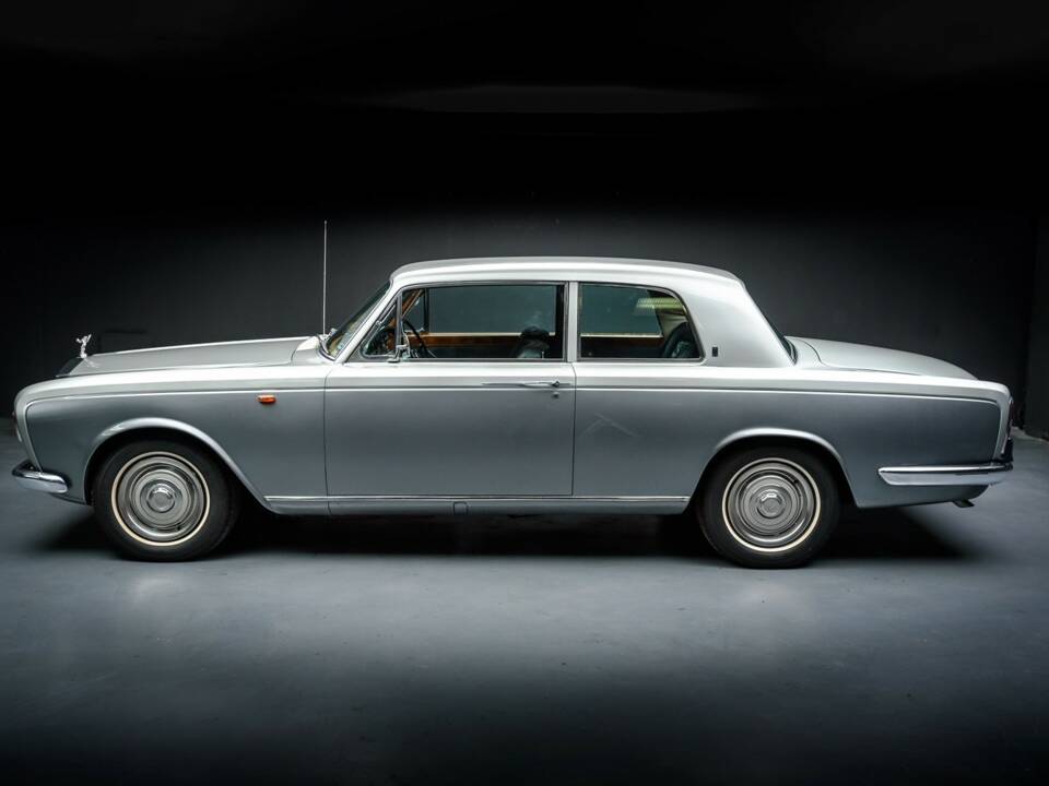 Image 3/13 of Rolls-Royce Silver Shadow I (1967)