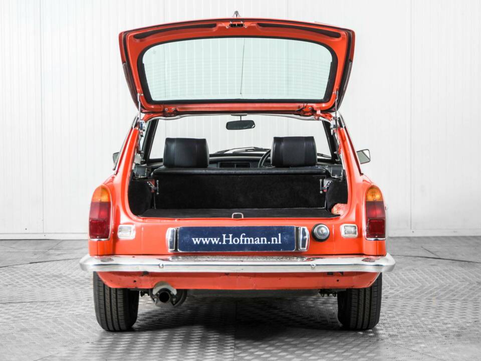 Bild 38/50 von MG MGB GT V8 SEC (1978)