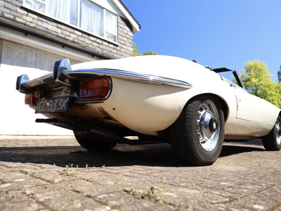 Image 48/50 de Jaguar Type E V12 (1972)