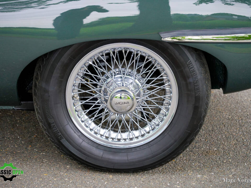 Afbeelding 47/61 van Jaguar E-Type (2+2) (1969)