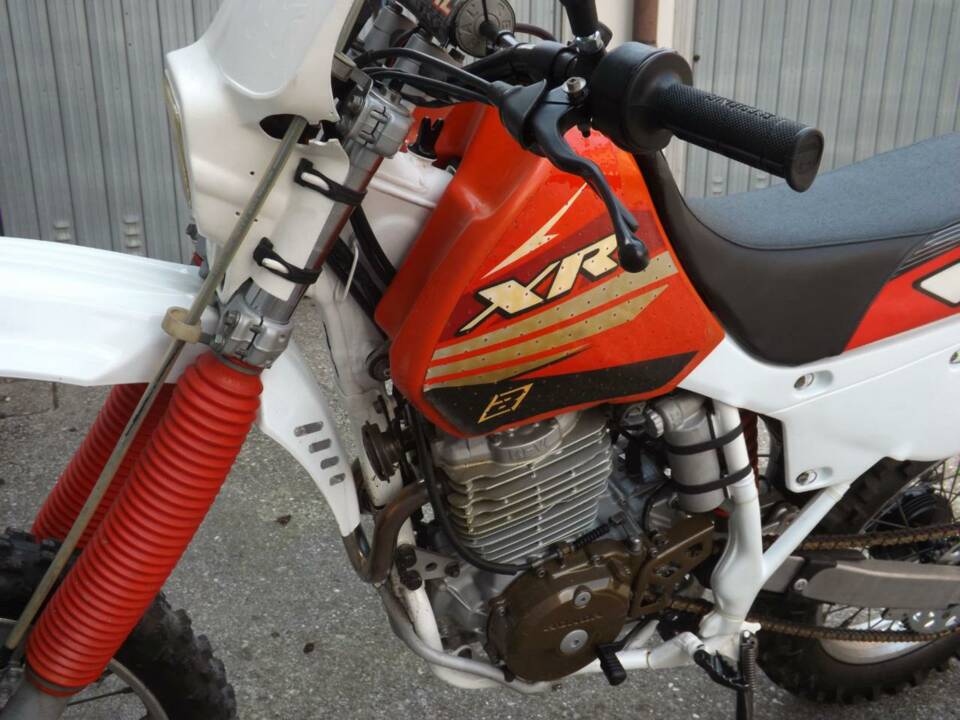 Image 24/50 of Honda XR 600R (1988)