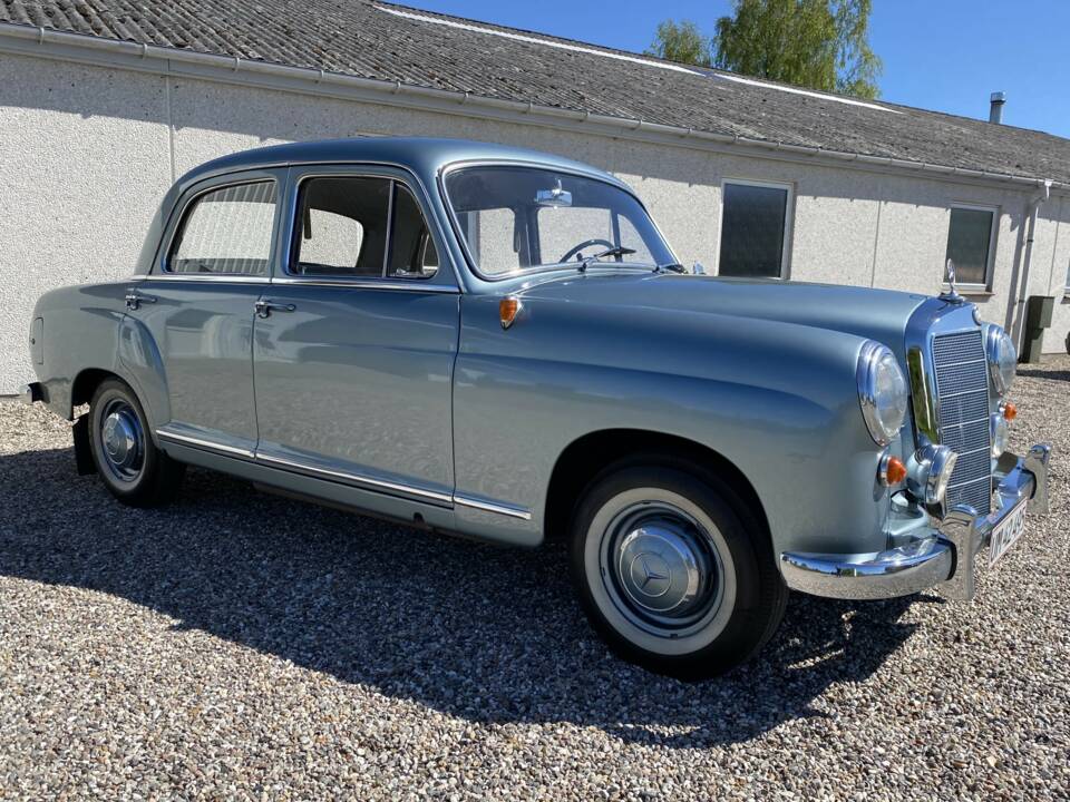 Immagine 2/63 di Mercedes-Benz 190 (1959)