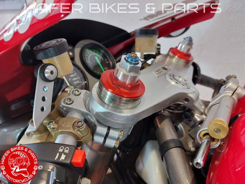 Immagine 33/48 di Ducati DUMMY (1999)