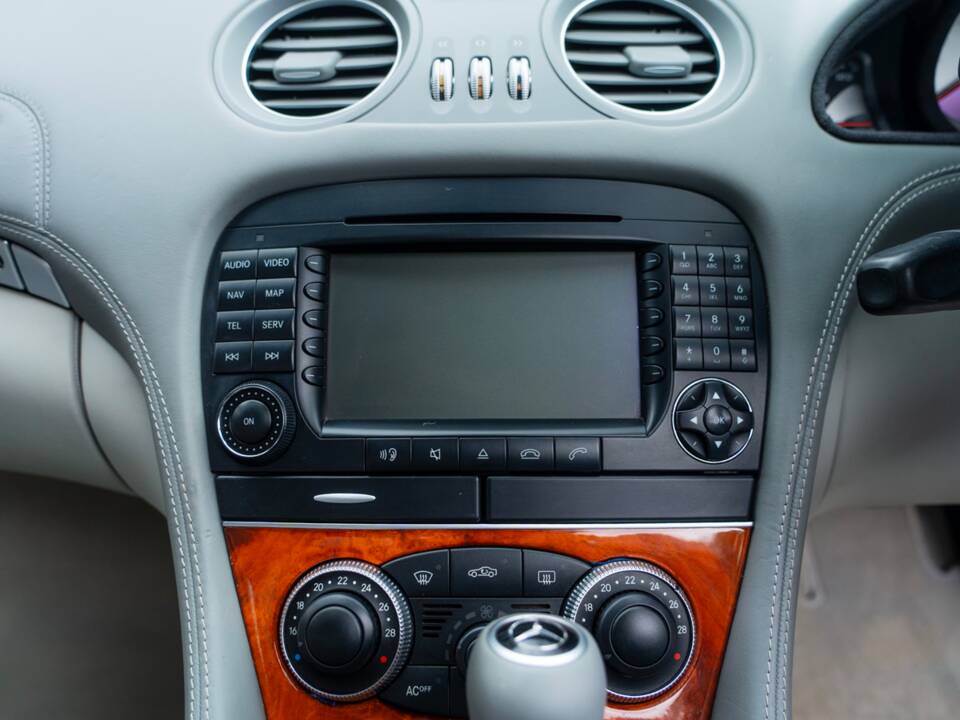 Image 29/56 de Mercedes-Benz SL 65 AMG (2004)