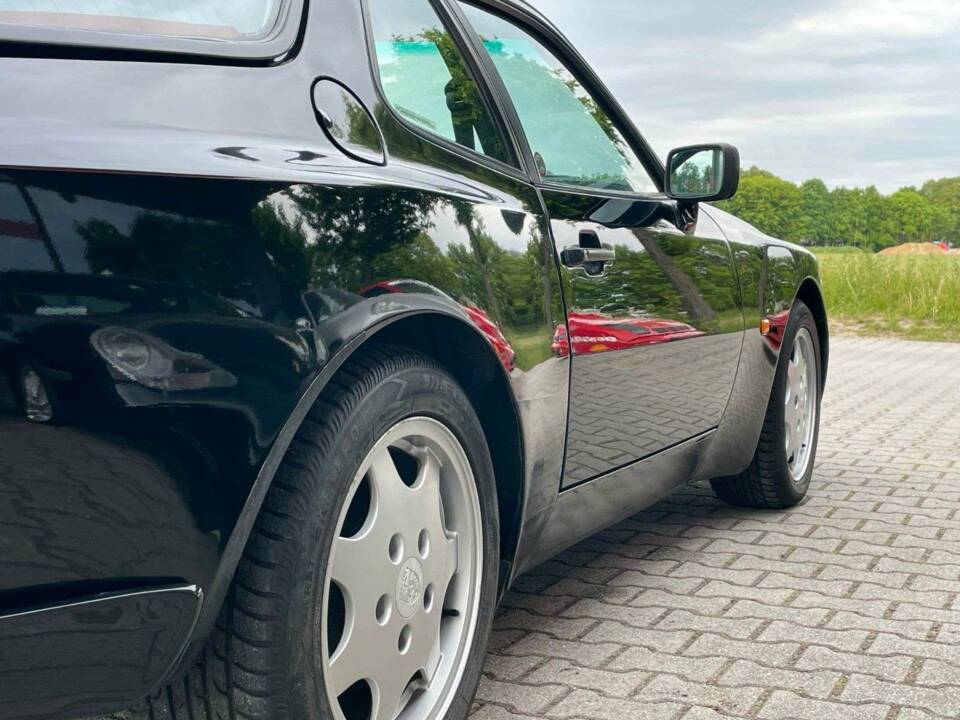 Image 6/20 of Porsche 944 S2 (1991)