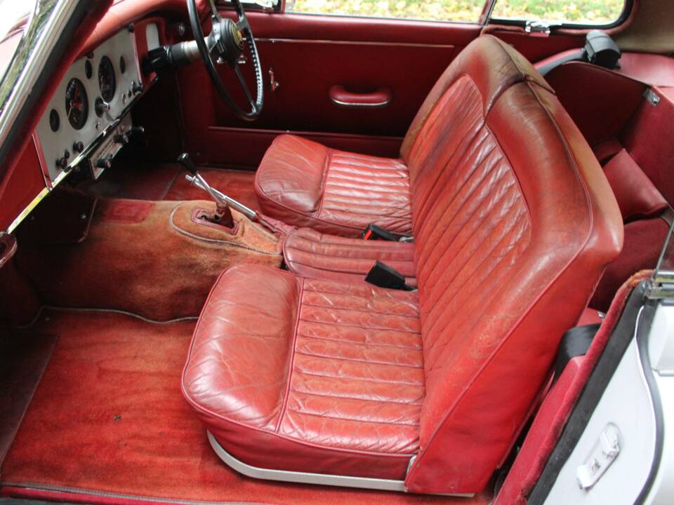 Image 11/15 de Jaguar XK 150 3.8 S FHC (1961)