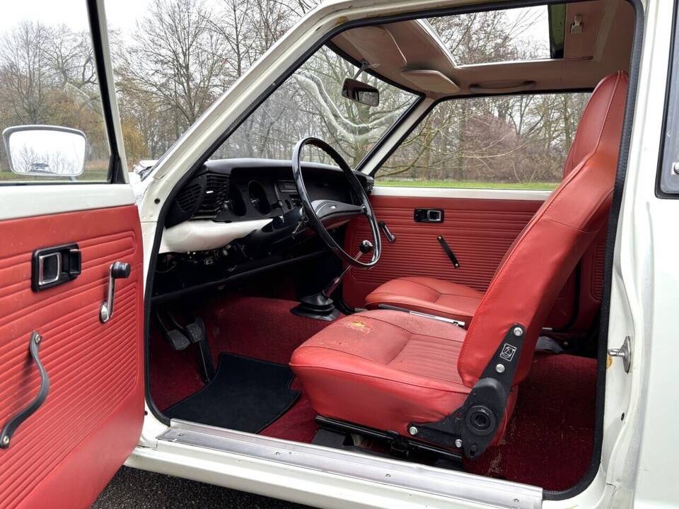Image 11/29 de Toyota Corolla 1200 (1971)