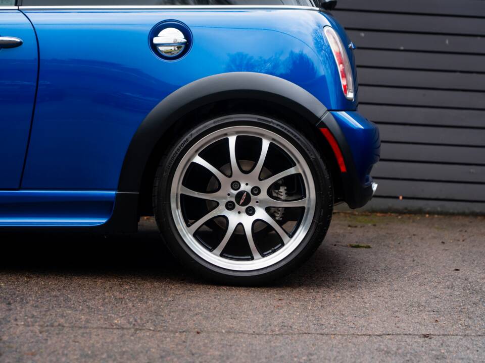 Bild 9/65 von Mini Cooper S JCW (2005)