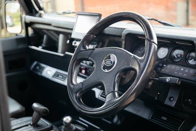 Image 11/50 of Land Rover Defender 90 "50th Anniversary" (1998)