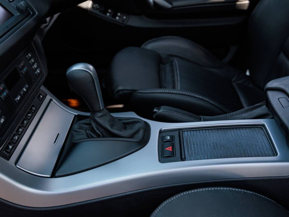 Immagine 22/31 di BMW X5 3.0i (2004)