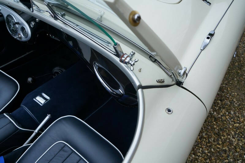 Image 44/50 of Austin-Healey 100&#x2F;4 (BN1) (1955)