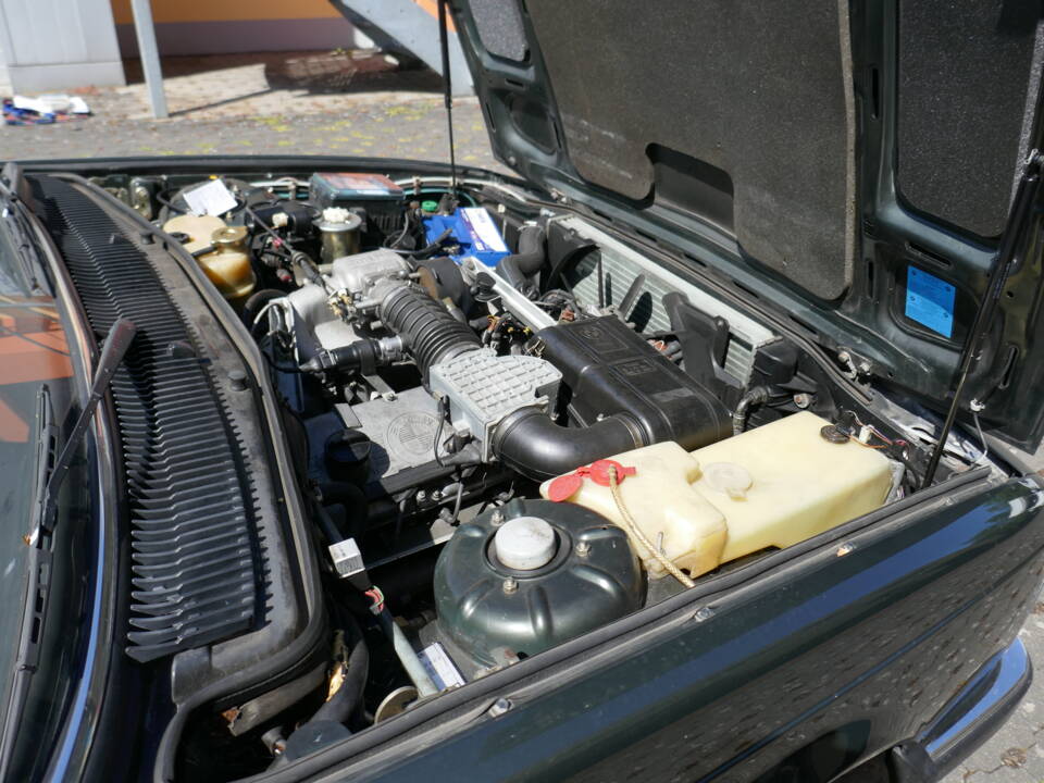 Afbeelding 10/10 van BMW 735i (1986)