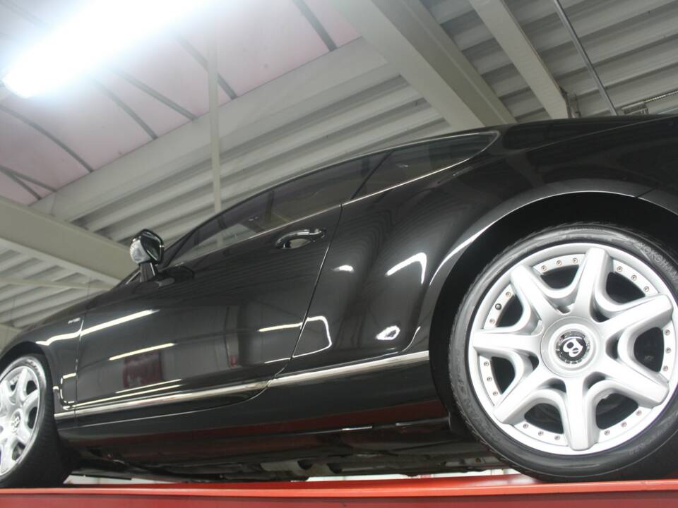 Bild 16/50 von Bentley Continental GT (2006)