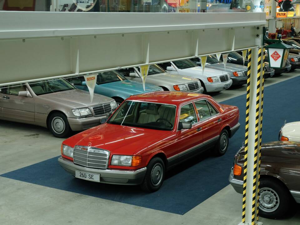 Bild 9/50 von Mercedes-Benz 260 SE (1986)