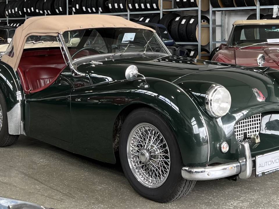 Image 3/34 of Triumph TR 2 (1955)